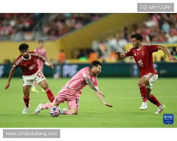 世俱杯揭幕战:梅西中柱 + 任意球险绝杀 迈阿密 0-0 闷平开罗国民(3) 世俱杯揭幕战:梅西中柱 + 任意球险绝杀 迈阿密 0-0 闷平开罗国民(3)